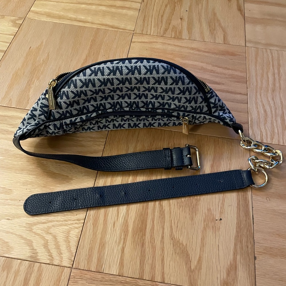 Michael Kors Blue Fanny Pack - Picture 2 of 2